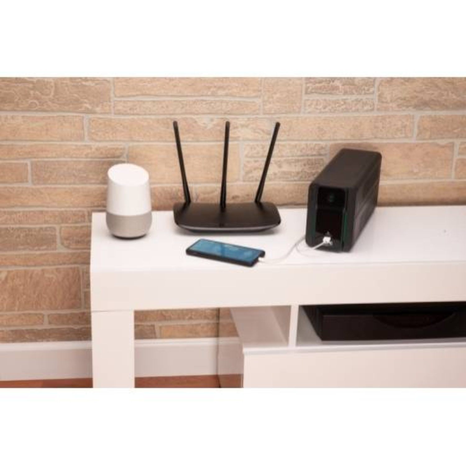 APC UPS 700VA 360W Torre Interactiva Easy BVX 230V Out - Imagen 5